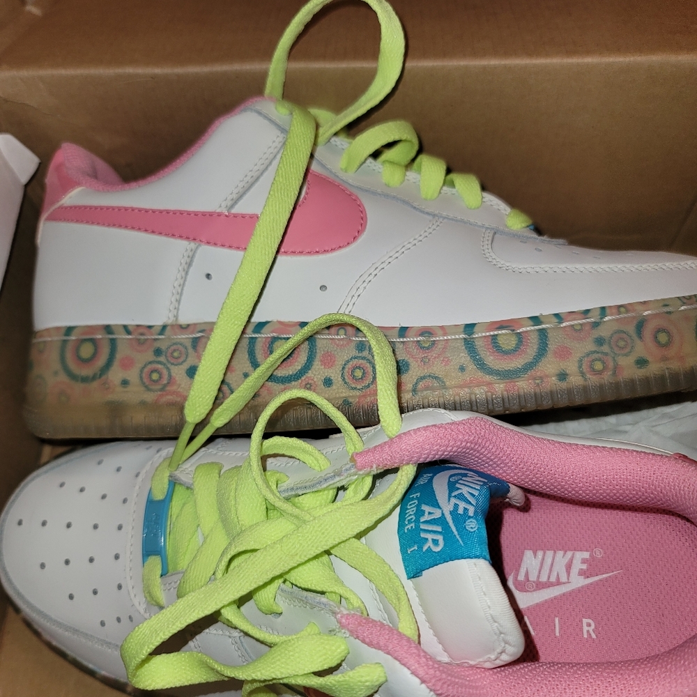 AF1